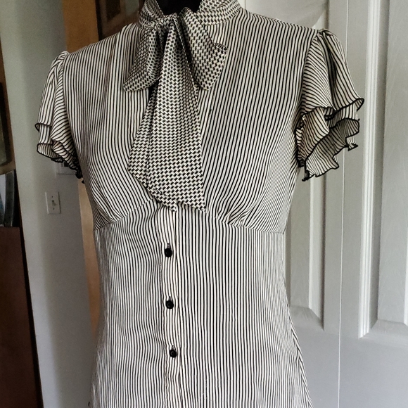 Trina Turk Los Angeles 2-PC Skirt Set - Picture 3 of 9